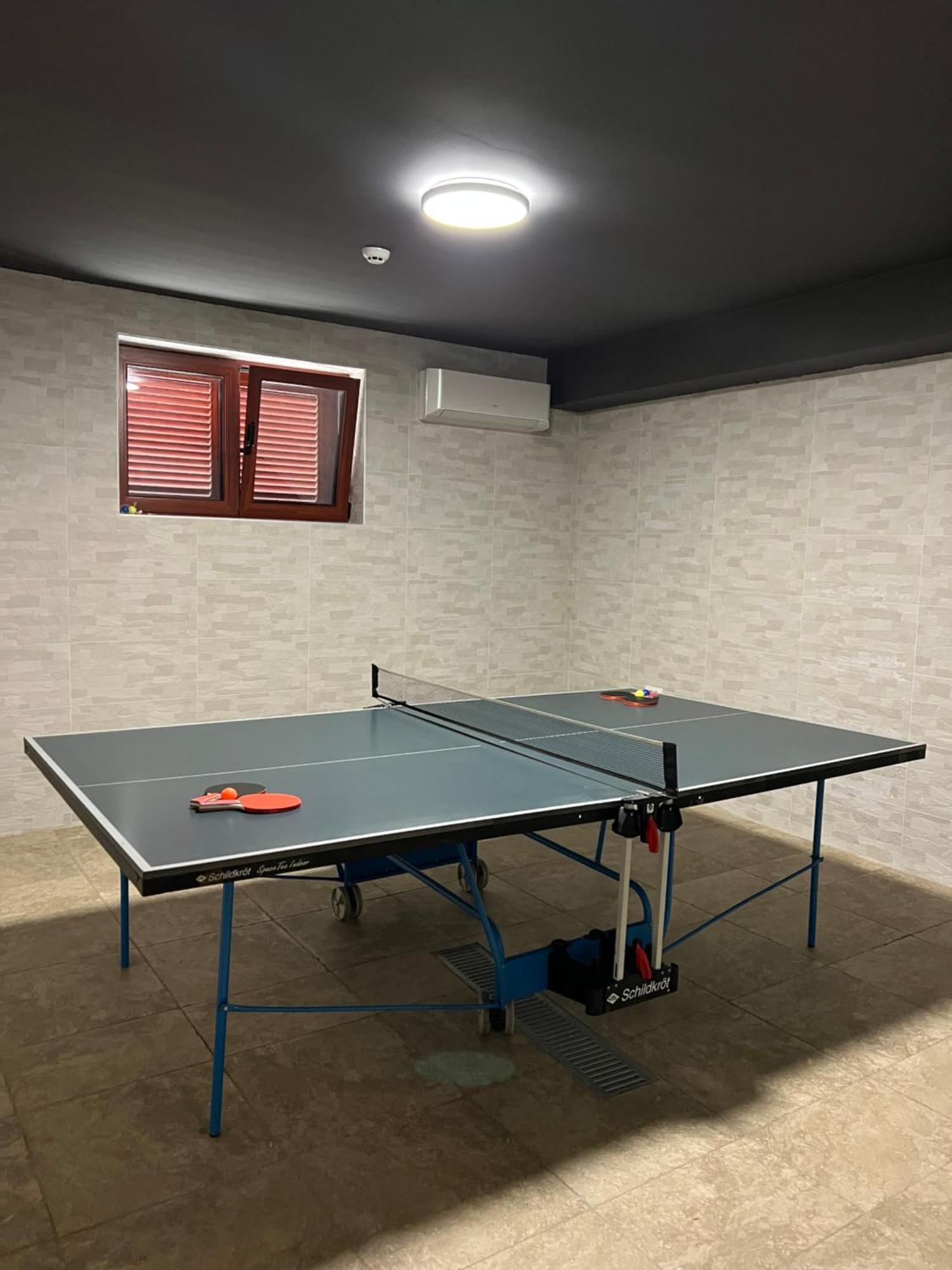 Mitrovici  Motel Zeta Lux מראה חיצוני תמונה