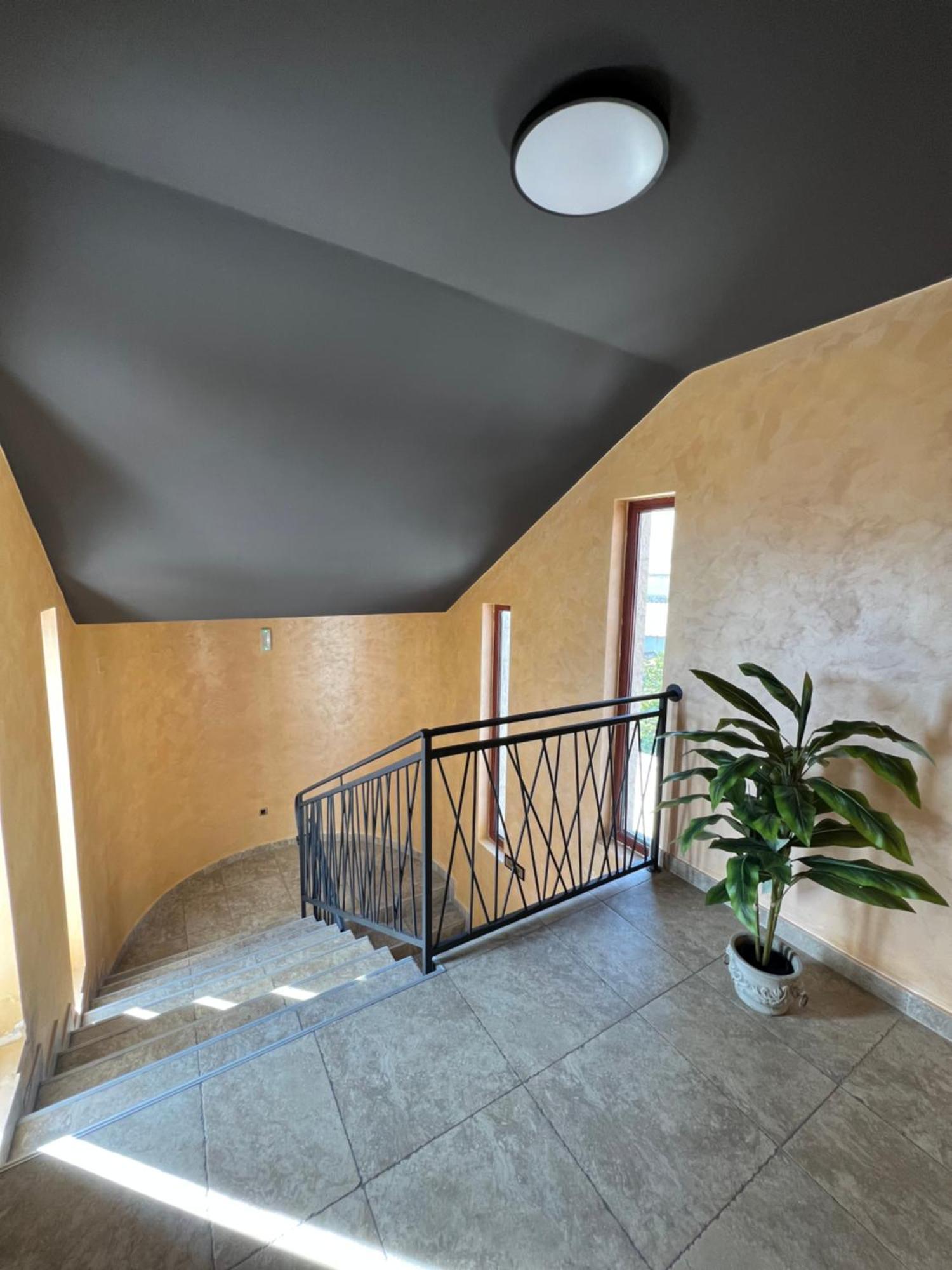 Mitrovici  Motel Zeta Lux מראה חיצוני תמונה